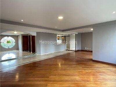 Apartamento de 3 alcobas en venta en Los Parra, Medellín, 215 m² · foto 4 de 20