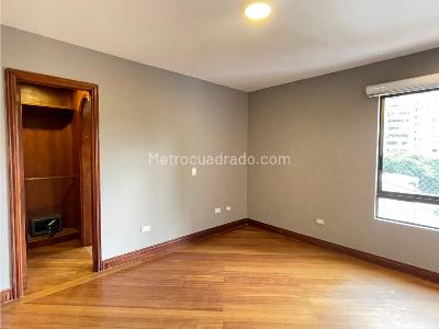 Apartamento de 3 alcobas en venta en Los Parra, Medellín, 215 m² · foto 8 de 20