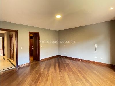 Apartamento de 3 alcobas en venta en Los Parra, Medellín, 215 m² · foto 11 de 20