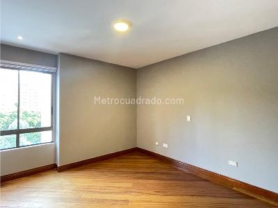 Apartamento de 3 alcobas en venta en Los Parra, Medellín, 215 m² · foto 13 de 20