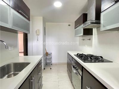 Apartamento de 3 alcobas en venta en Castropol, Medellín, 155 m² · foto 4 de 18