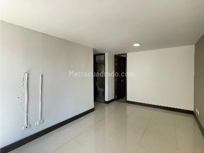 Apartamento de 3 alcobas en venta en Castropol, Medellín, 155 m² · foto 8 de 18