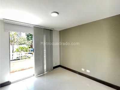 Apartamento de 3 alcobas en venta en Castropol, Medellín, 155 m² · foto 9 de 18