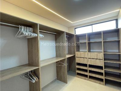 Apartamento de 4 alcobas en venta en La Inferior, Medellín, 230 m² · foto 20 de 20