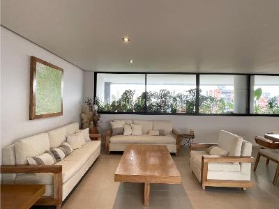 Apartamento de 4 alcobas en venta en La Inferior, Medellín, 230 m² · foto 3 de 20