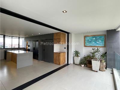 Apartamento de 4 alcobas en venta en La Inferior, Medellín, 230 m² · foto 7 de 20