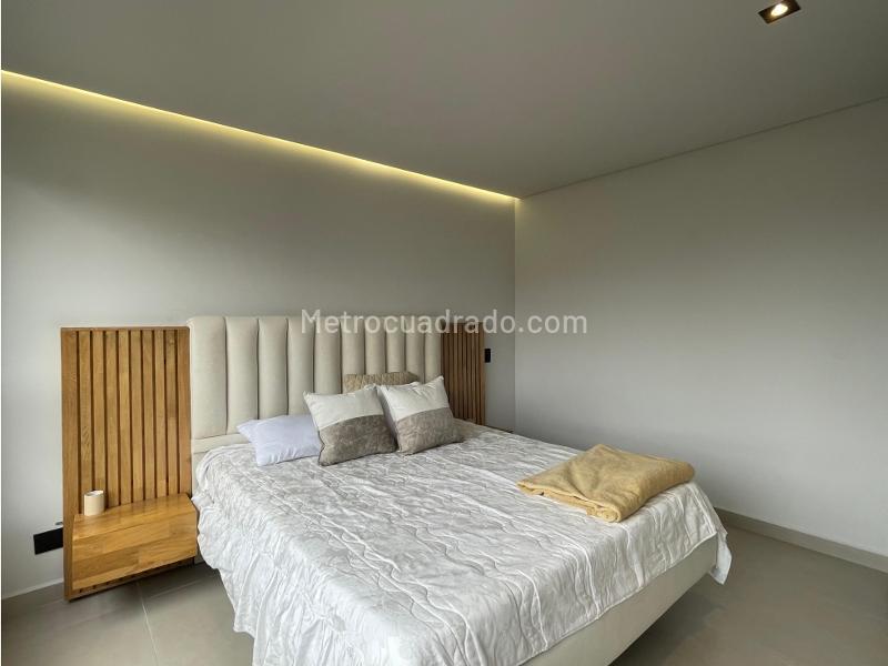 Apartamento Amoblado Nuevo de 4 Alcobas en Alejandría - 9