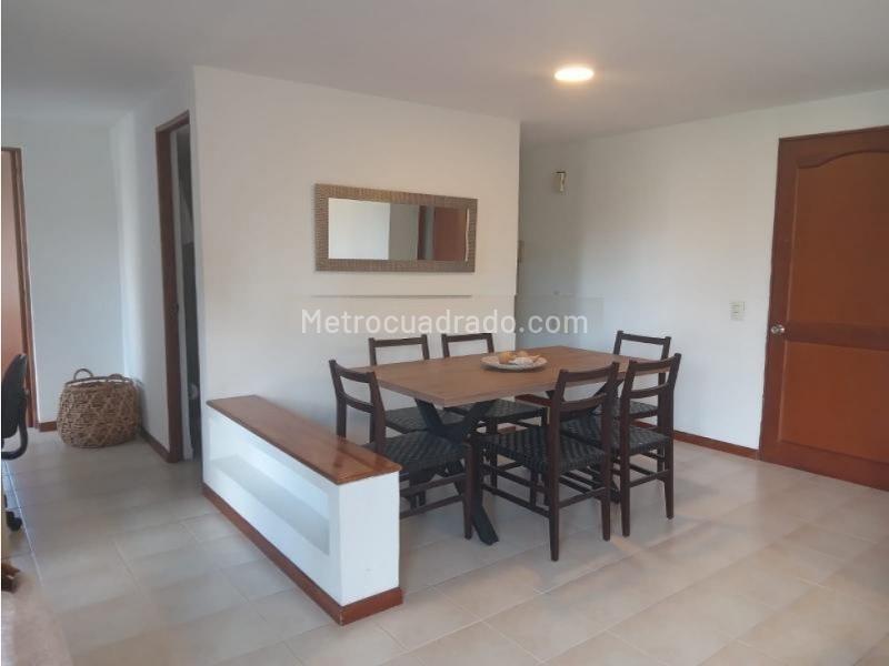 Apartamento Amoblado de 3 Alcobas en Santa María de los Ángeles - 2