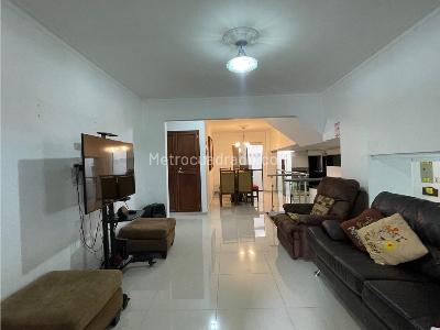 Apartamento de 4 alcobas en venta en Castropol, Medellín, 200 m² · foto 5 de 20