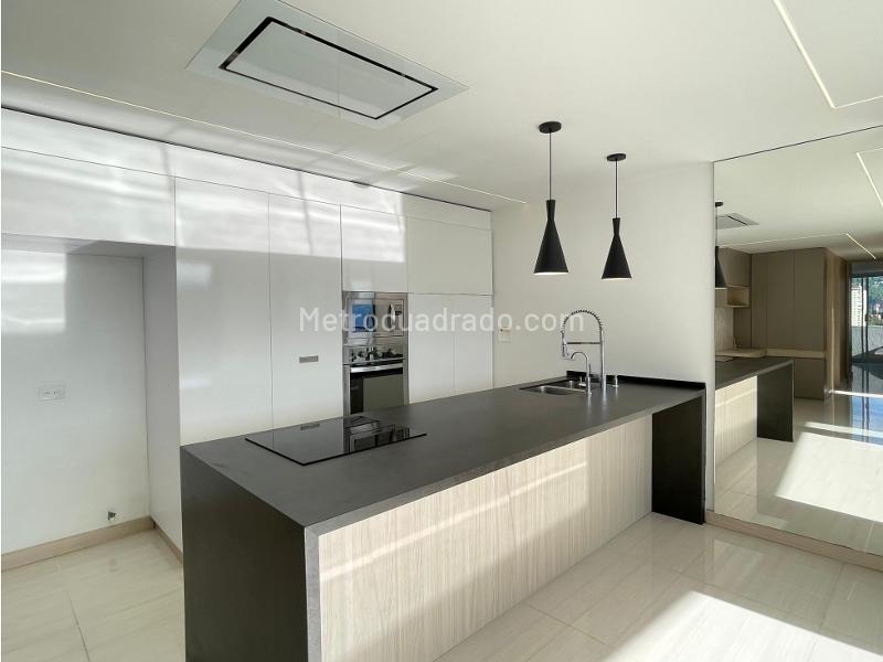 Apartamento Hermoso de 3 Alcobas en Loma de los González - 2