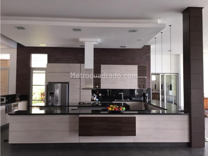 Beautiful 5BR House in El Retiro - 2