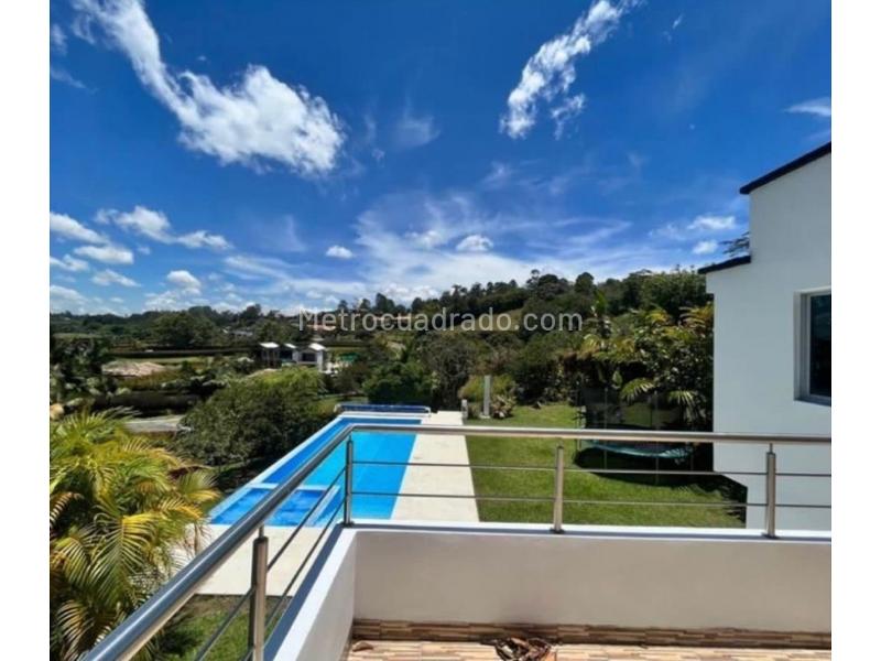 Casa Hermosa de 4 Alcobas con Piscina en El Retiro - 6