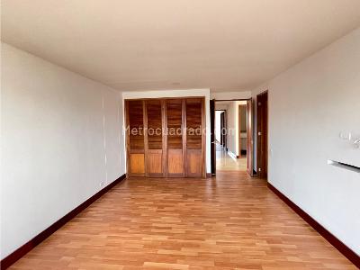 Apartamento de 4 alcobas en venta en La Calera, Medellín, 380 m² · foto 9 de 18
