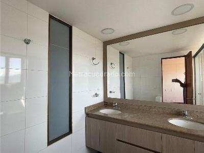 Apartamento de 4 alcobas en venta en La Calera, Medellín, 380 m² · foto 16 de 18