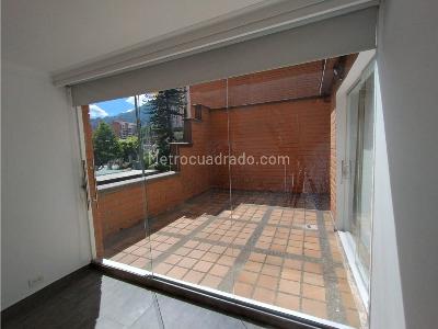 Apartamento de 3 alcobas en venta en Los Parra, Medellín, 208 m² · foto 3 de 20