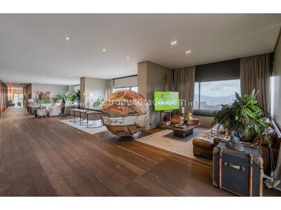 Apartamento de 3 alcobas en venta en Las Palmas, Medellín, 532 m² · foto 2 de 18