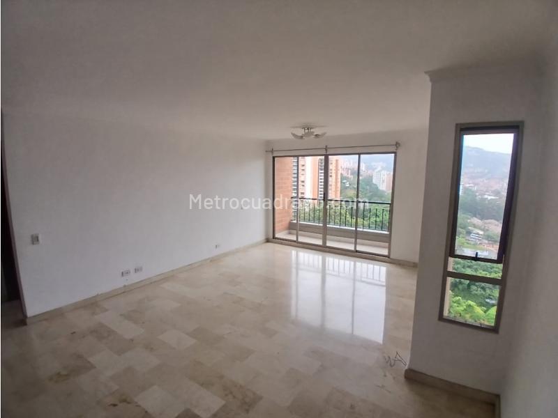 Apartamento de 3 Alcobas en La Frontera con 4 Baños - 2