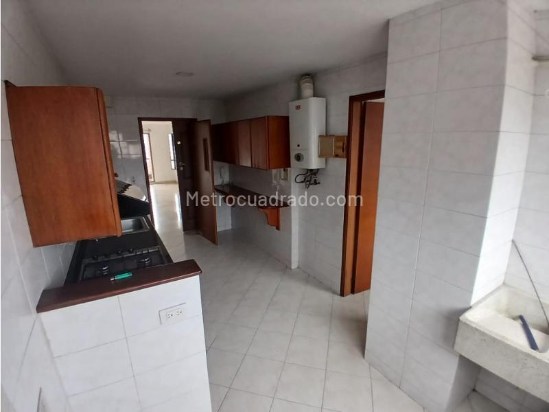 Apartamento de 3 Alcobas en La Frontera con 4 Baños - 9