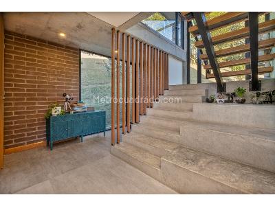 Casa de 4 alcobas en venta en Loma Del Escobero, Medellín, 408 m² · foto 9 de 20
