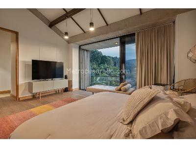 Casa de 4 alcobas en venta en Loma Del Escobero, Medellín, 408 m² · foto 10 de 20