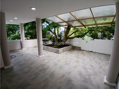 Casa de 4 alcobas en venta en El Tesoro, Medellín, 345 m² · foto 6 de 20