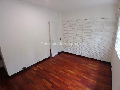 Casa de 4 alcobas en venta en El Tesoro, Medellín, 345 m² · foto 11 de 20