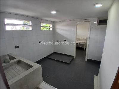 Casa de 4 alcobas en venta en El Tesoro, Medellín, 345 m² · foto 17 de 20