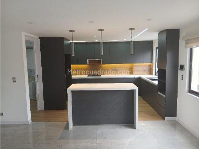 Apartamento de 4 alcobas en venta en El Nogal, Medellín, 160 m² · foto 5 de 18