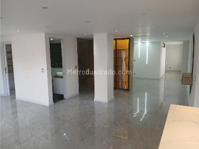 Apartamento de 4 alcobas en venta en El Nogal, Medellín, 160 m² · foto 13 de 18