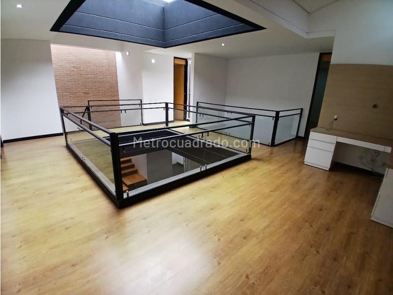 Casa en Arriendo de 3 Alcobas en Loma del Escobero - 3