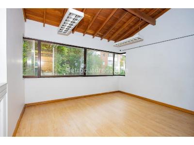 Casa de 5 alcobas en arriendo en La Linde, Medellín, 850 m² · foto 16 de 20