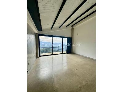 Casa de 4 alcobas en venta en Loma Del Escobero, Medellín, 310 m² · foto 2 de 14