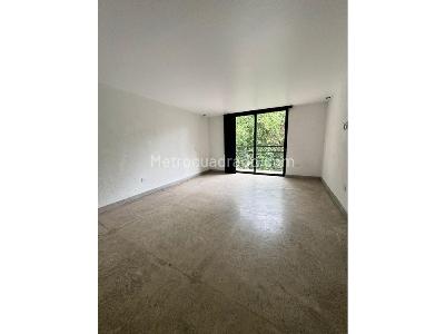 Casa de 4 alcobas en venta en Loma Del Escobero, Medellín, 310 m² · foto 8 de 14