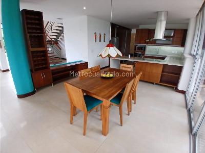 Casa de 3 alcobas en venta en Loma Del Escobero, Medellín, 2000 m² · foto 6 de 20