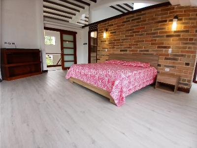 Casa de 3 alcobas en venta en Loma Del Escobero, Medellín, 2000 m² · foto 20 de 20