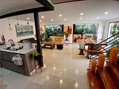 Casa de 4 alcobas en venta en Loma Del Atravesado, Medellín, 300 m² · foto 3 de 20