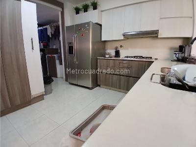 Casa de 4 alcobas en venta en Loma Del Atravesado, Medellín, 300 m² · foto 6 de 20