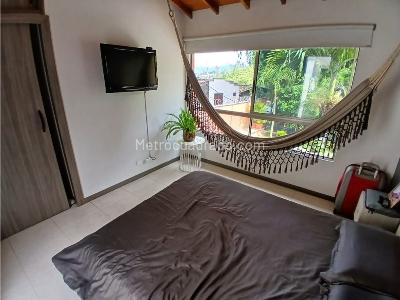Casa de 4 alcobas en venta en Loma Del Atravesado, Medellín, 300 m² · foto 15 de 20