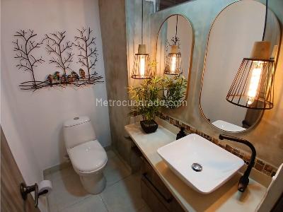 Casa de 4 alcobas en venta en Loma Del Atravesado, Medellín, 300 m² · foto 16 de 20