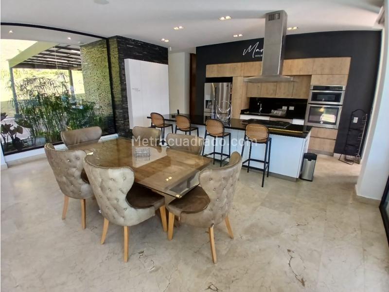 Casa amoblada de 4 Alcobas en alquiler en La Calera - 3