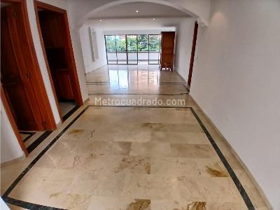 Apartamento de 3 alcobas en venta en Los Parra, Medellín, 250 m² · foto 3 de 18