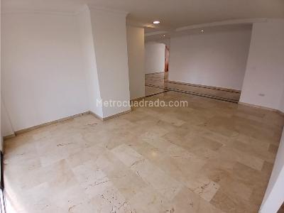Apartamento de 3 alcobas en venta en Los Parra, Medellín, 250 m² · foto 9 de 18