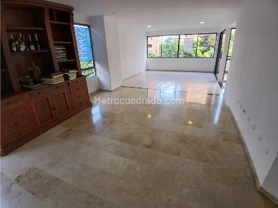 Apartamento de 3 alcobas en venta en Los Parra, Medellín, 250 m² · foto 11 de 18