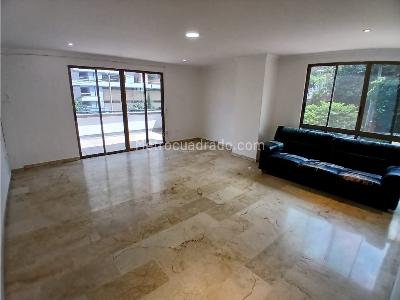 Apartamento de 3 alcobas en venta en Los Parra, Medellín, 250 m² · foto 13 de 18