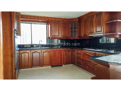 Apartamento en venta en El Tesoro, Medellín · foto 7 de 10