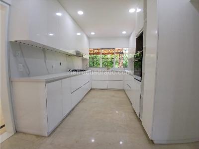 Casa de 4 alcobas en venta en El Tesoro, Medellín, 400 m² · foto 14 de 20
