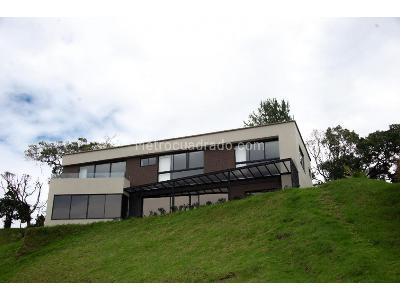 Casa de 5 alcobas en venta en Las Palmas, Medellín, 370 m² · foto 10 de 11