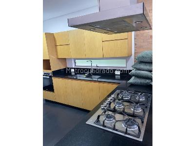 Casa de 4 alcobas en venta en El Atravesado, Medellín, 330 m² · foto 6 de 17