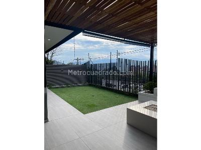 Casa de 4 alcobas en venta en El Atravesado, Medellín, 330 m² · foto 14 de 17