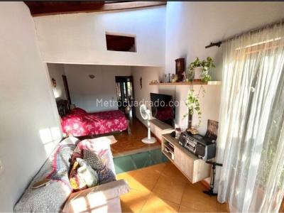 Casa de 4 alcobas en venta en El Dorado, Medellín, 311 m² · foto 8 de 14